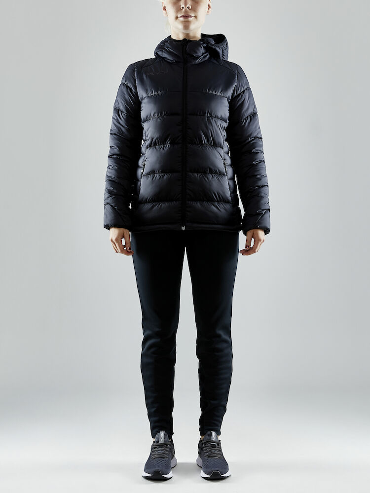 1910167-999000_Evolve-Slim-Pants-W_Closeup4