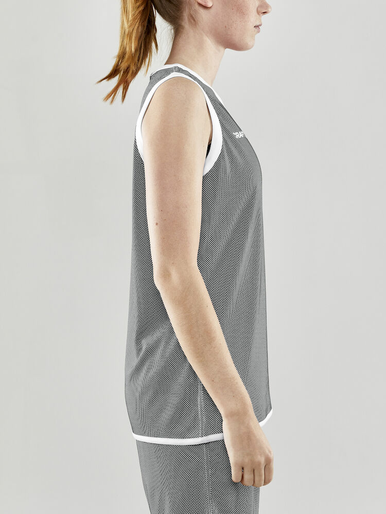 1911110-999900_Progress-Reversible-Basket-Singlet-W_Closeup2