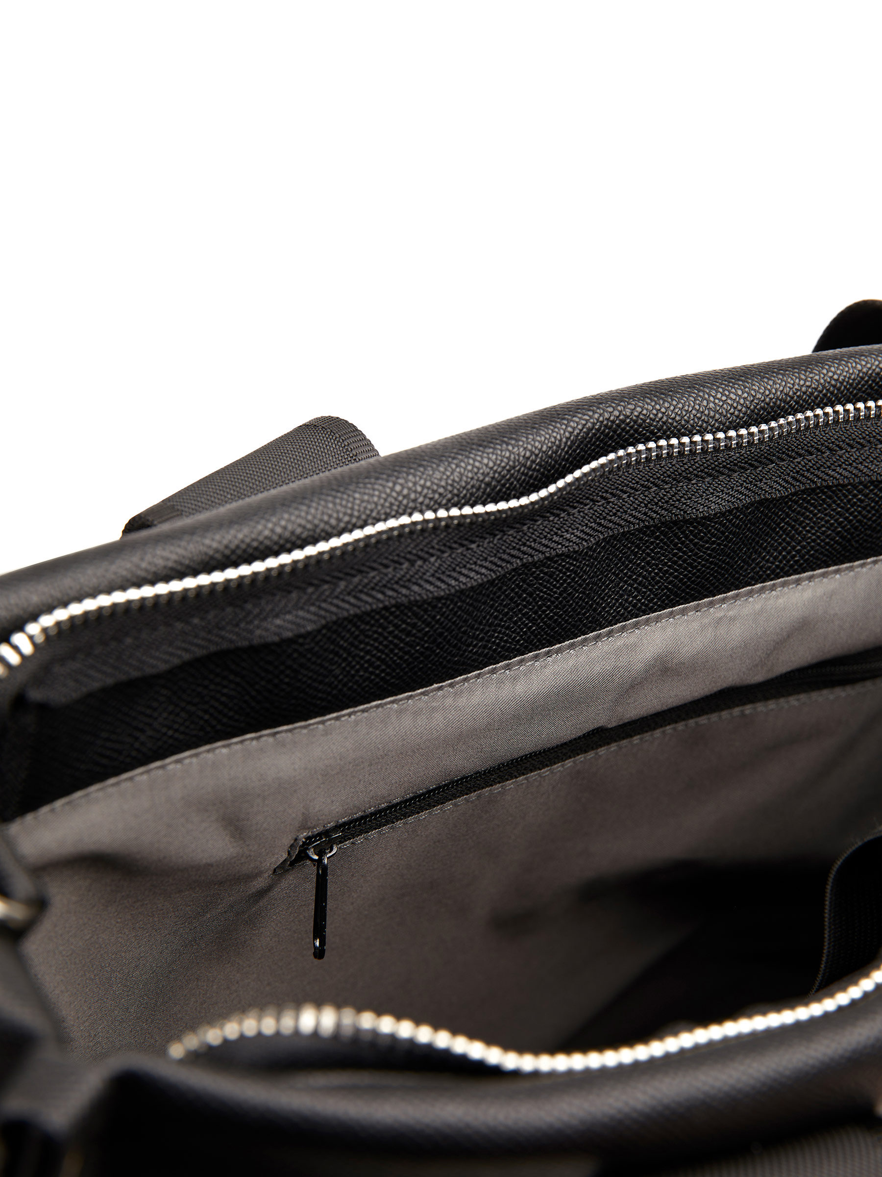 aa6f95bd-7c4c-41be-a654-f8fbe9437840